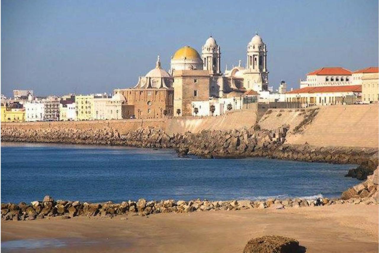 Romantica Vista Al Paseo Maritimo De Καντίζ Εξωτερικό φωτογραφία