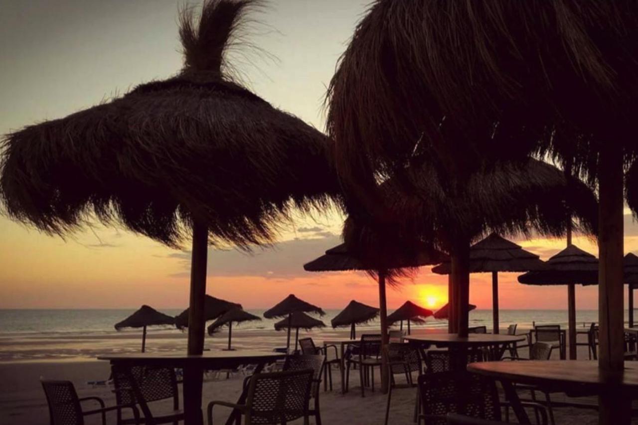 Romantica Vista Al Paseo Maritimo De Καντίζ Εξωτερικό φωτογραφία